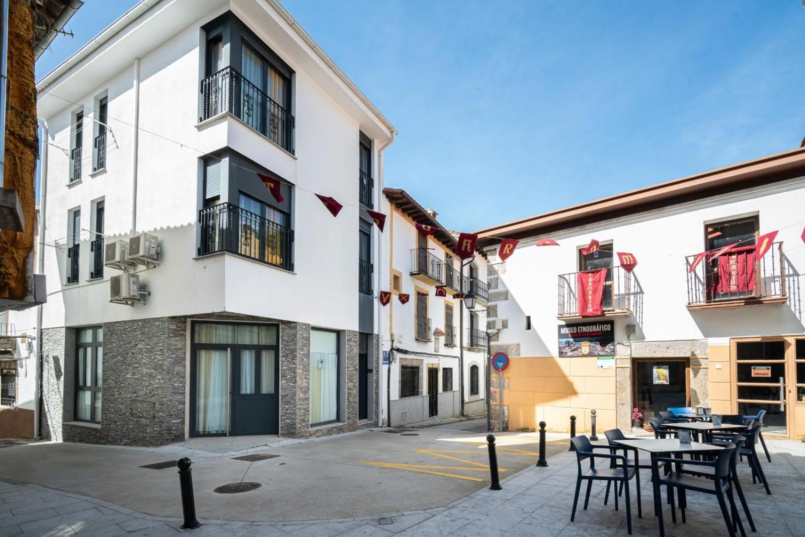 Apartamentos La Plazuela Banos De Montemayor Εξωτερικό φωτογραφία