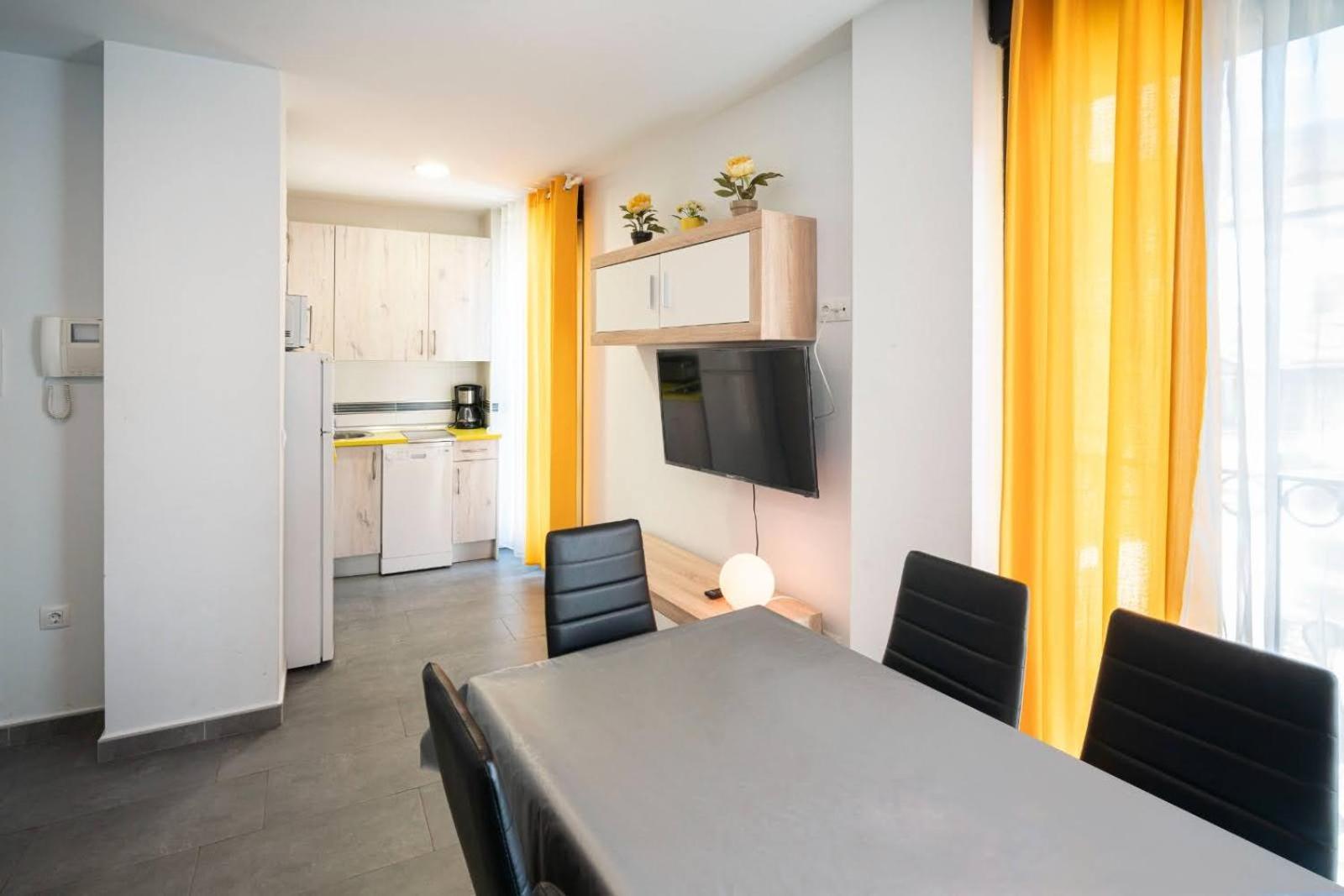 Apartamentos La Plazuela Banos De Montemayor Εξωτερικό φωτογραφία